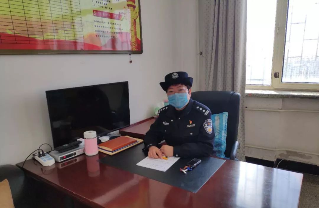 阳光终将驱散阴霾 疫情当前这群女民警奋勇当先
